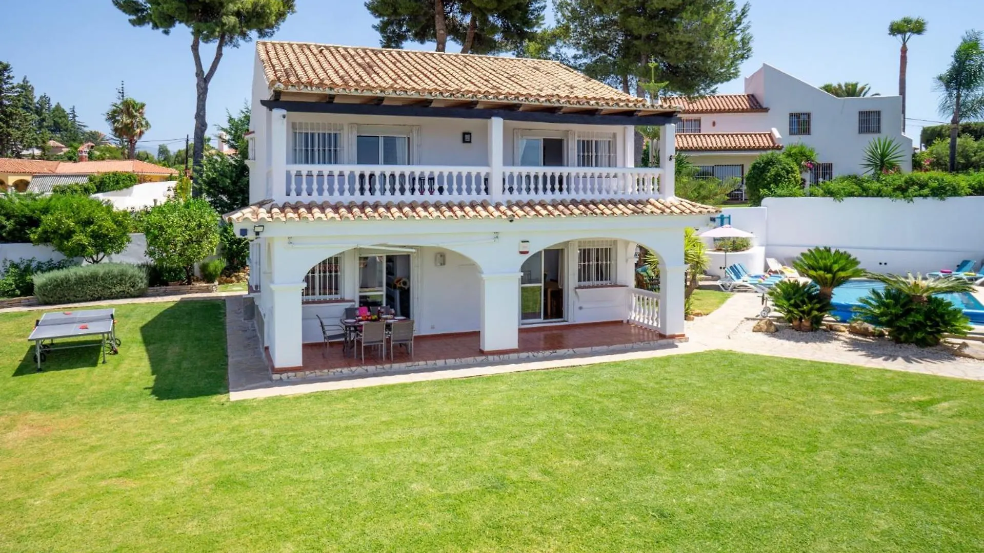 Villa Holivista Elegant 4-Bedroom Spanish Villa In Estepona Spain