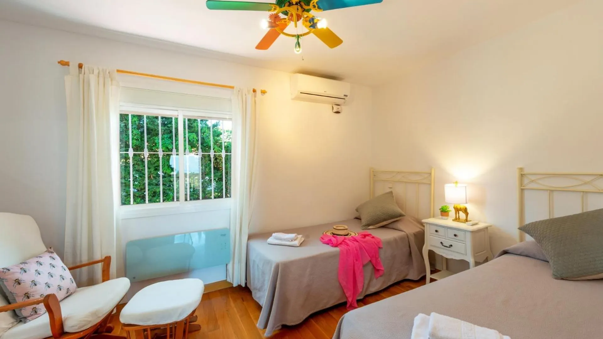 Villa Holivista Elegant 4-Bedroom Spanish Villa In Estepona