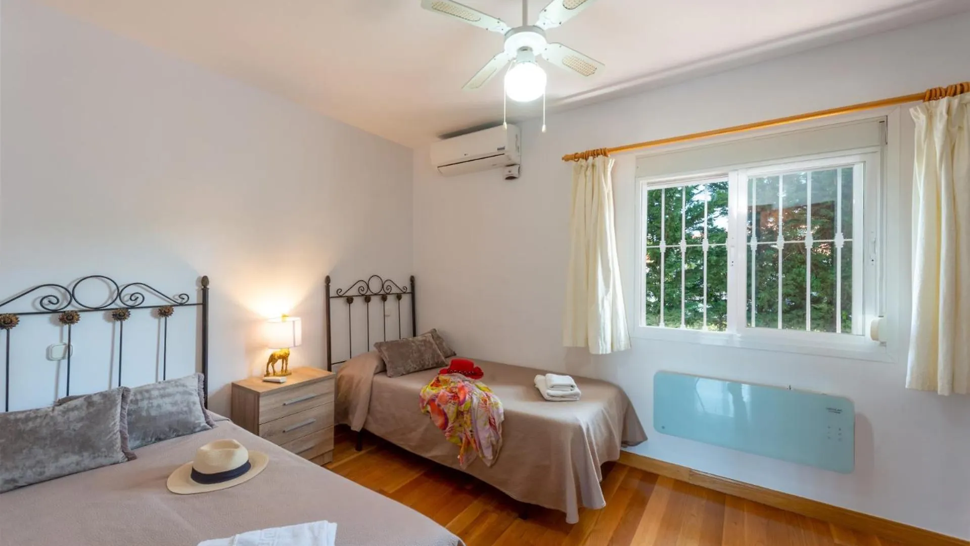Villa Holivista Elegant 4-Bedroom Spanish Villa In Estepona 0*,  Spain